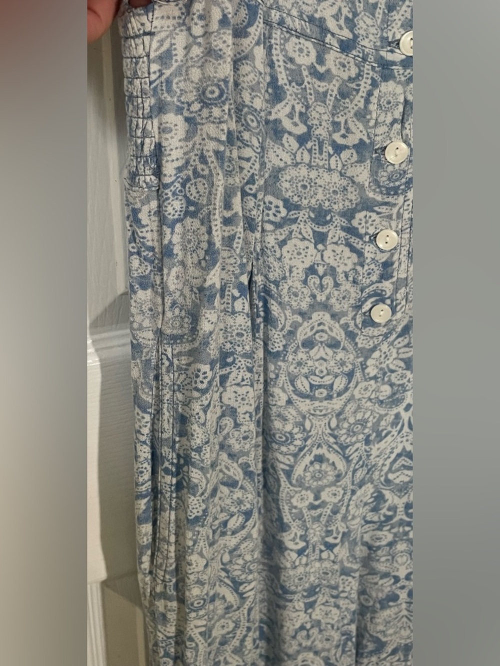 Free People Jumpsuit Romper Women’s Large Boho Lightweight Blue Floral Festival - Picture 5 of 10